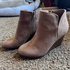 Heeled wedge booties